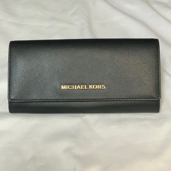 Michael Kors Handbags - Michael Kors Black leather wallet